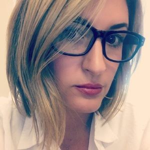 Meet your Posher, Paula